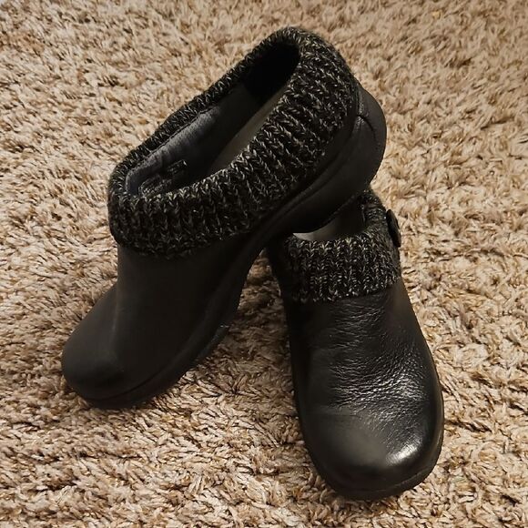 Dansko Kenzie Sweater Collar Leather Clogs Size 38 - Picture 1 of 8